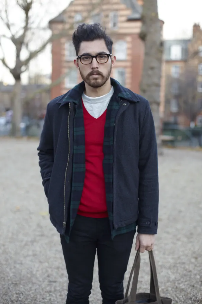 Uniqlo: Uniqlooks — commercial, fashion and portrait photograph in London, UK, frame 48 of 49.